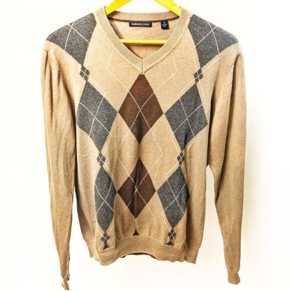 Van Heusen Other - Van Heusen Argyle V-Neck Sweater Sz S/M